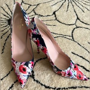 Kate Spade New York Navy Floral Pumps 9.5